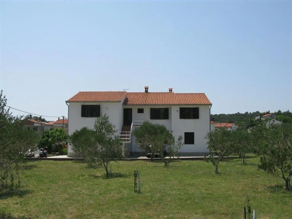 Apartments With A Parking Space Palit, Rab - 16356 Mundanije 0*,  克罗地亚