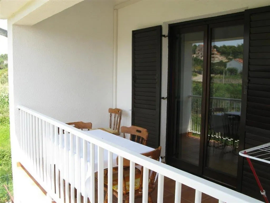 Apartments With A Parking Space Palit, Rab - 16356 Mundanije
