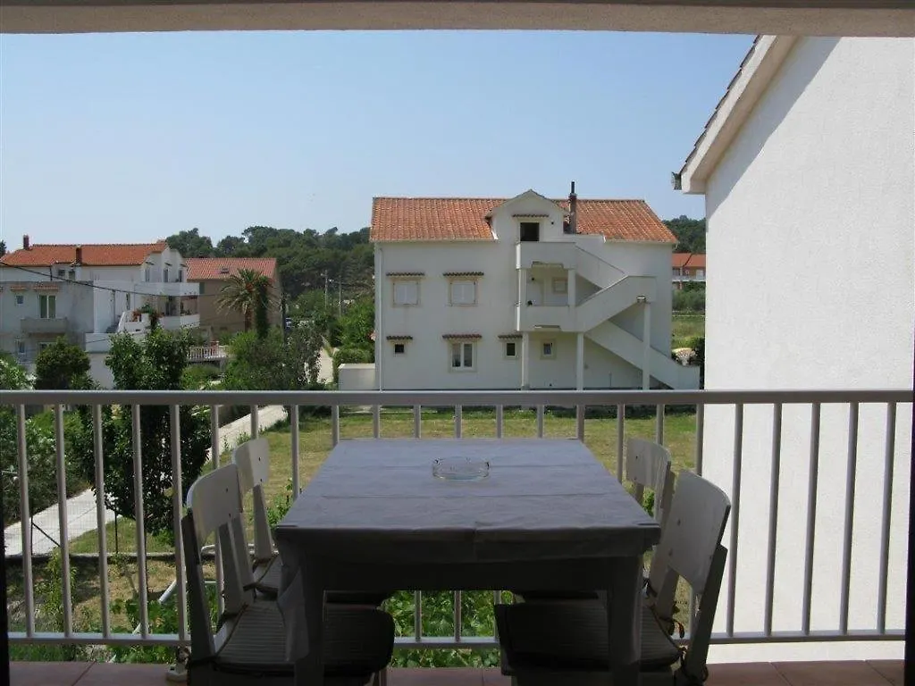Apartments With A Parking Space Palit, Rab - 16356 Mundanije