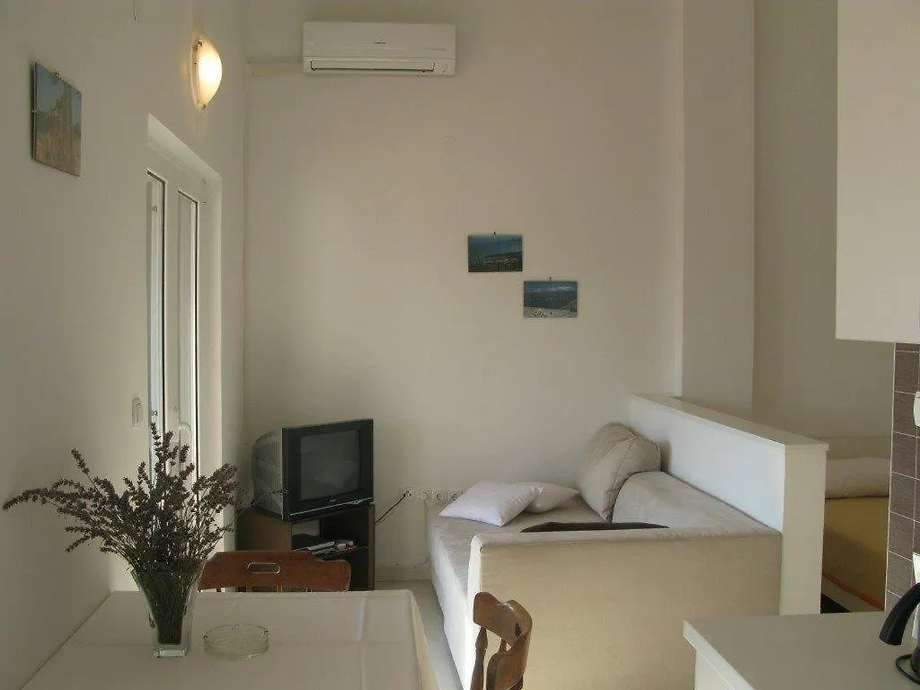 Apartments With A Parking Space Palit, Rab - 16356 Mundanije