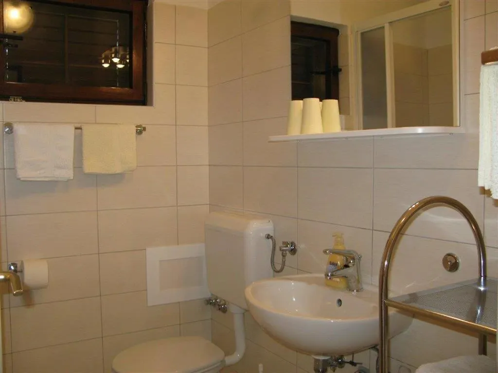 Apartments With A Parking Space Palit, Rab - 16356 Mundanije 0*,  克罗地亚