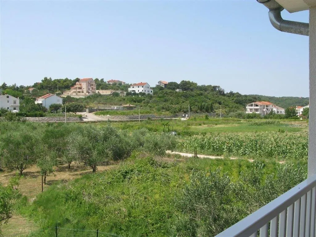Apartments With A Parking Space Palit, Rab - 16356 Mundanije
